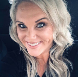 Meet your Posher, Christina